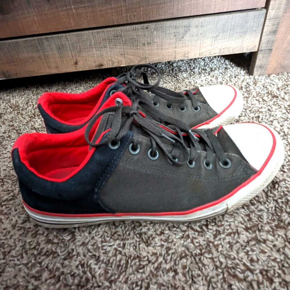 Converse Size 10.5 Men's